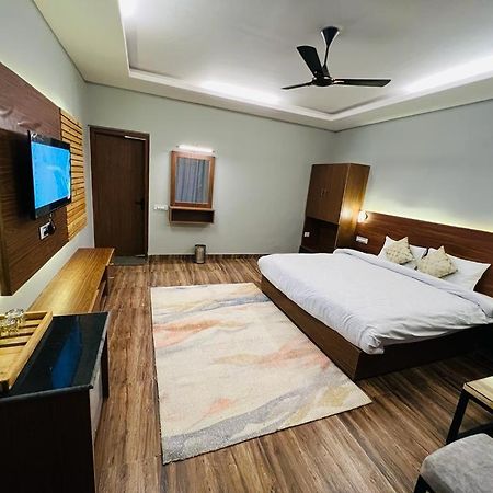 Hotel The Foresta By Orchid Hospitality & Holidays Mukteshwar Exterior foto